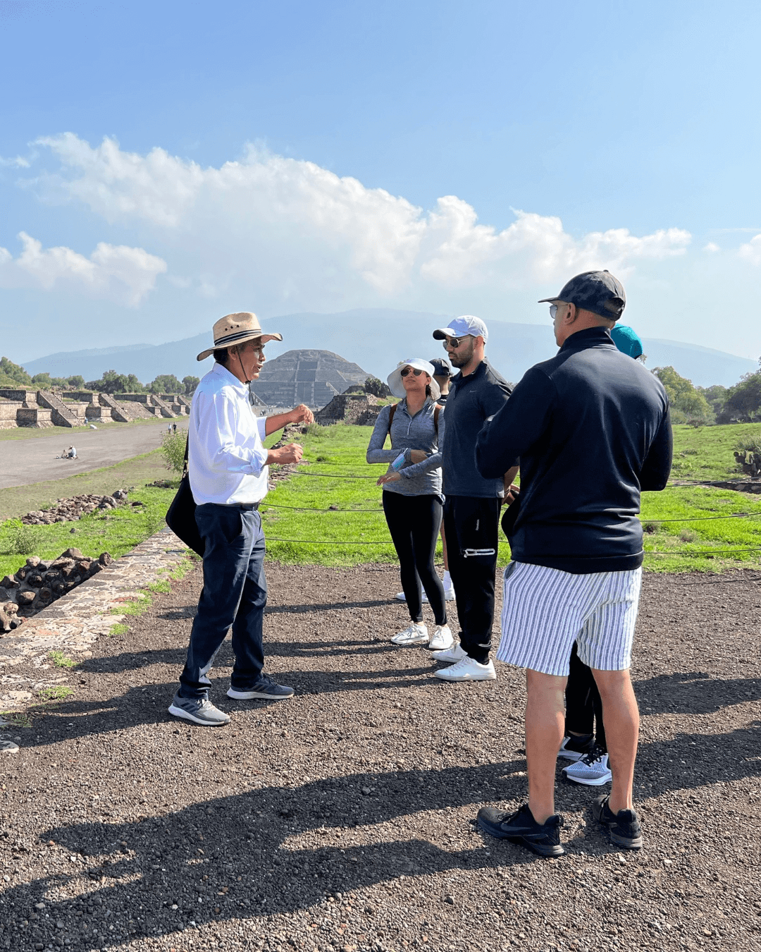 Tour Privado - Teotihuacan, Tacos, Cerveza & Tequila
